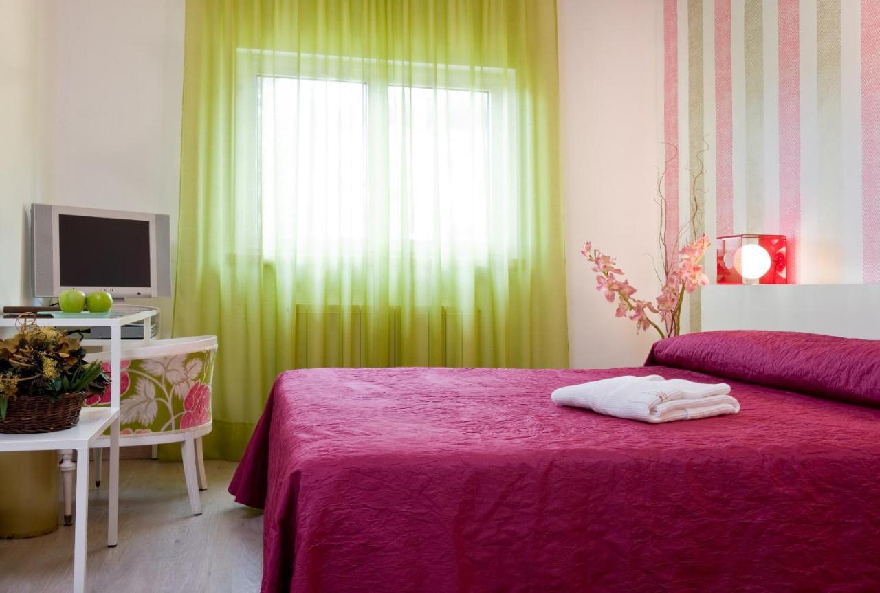 El Milano Real Otel Hoyos del Espino Oda fotoğraf