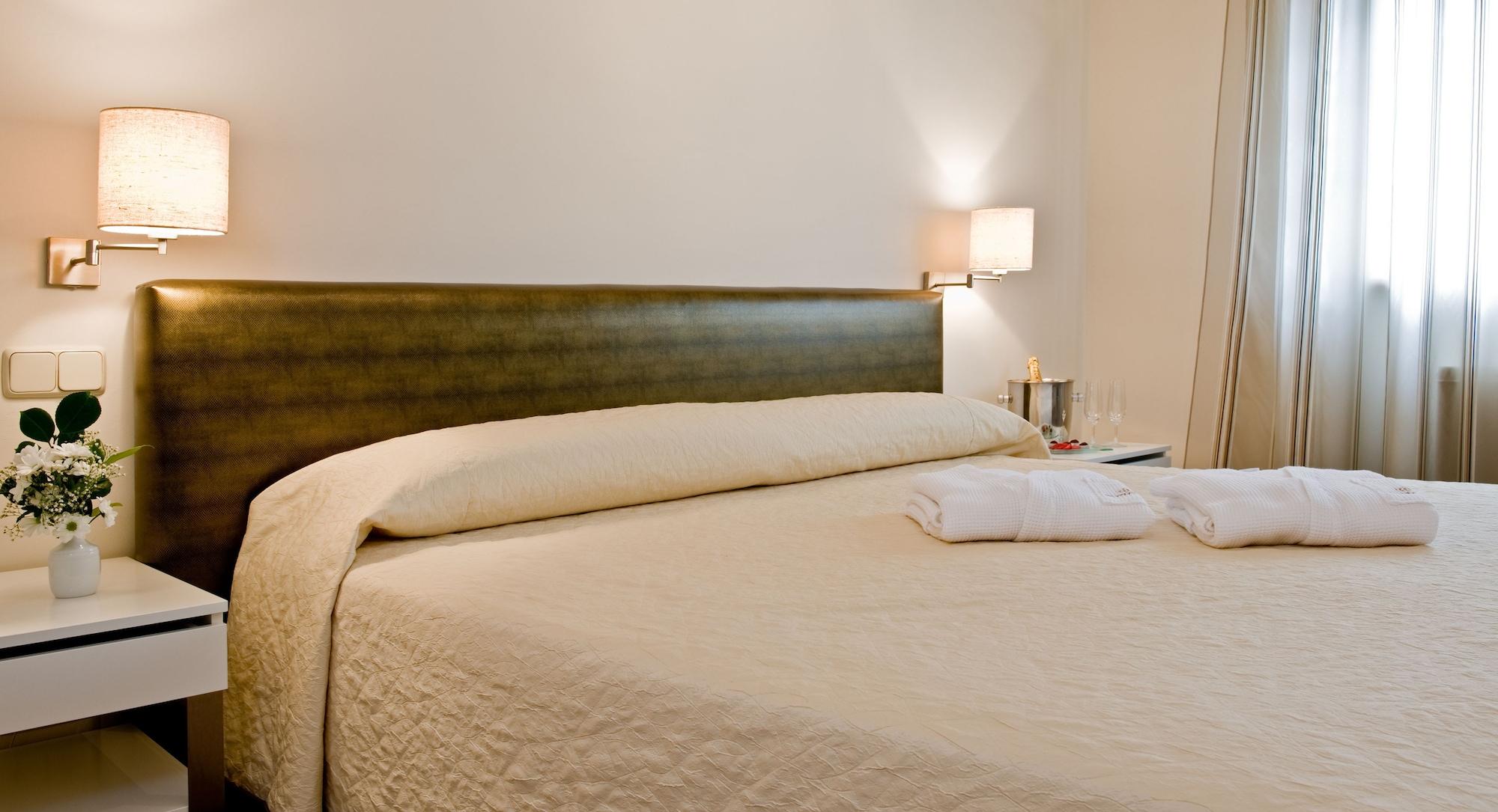 El Milano Real Otel Hoyos del Espino Dış mekan fotoğraf